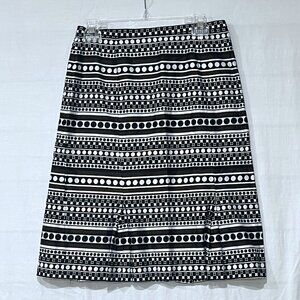 Harold’s Ladies Skirt, Black + Brown + White Geometric Pattern, Size 6